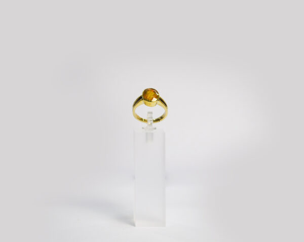 Yellow Sapphire Ring Round